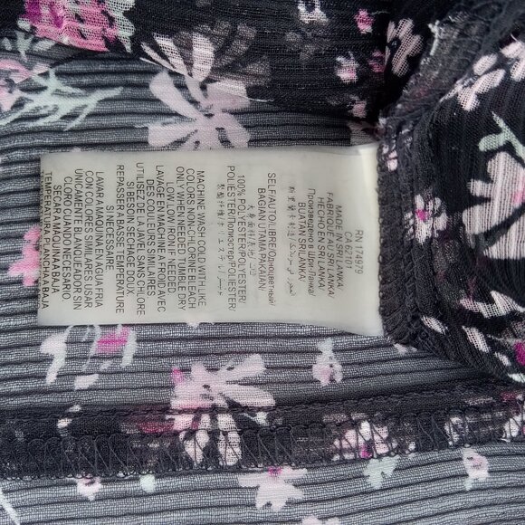 BCBGeneration Sheer Floral Print Chiffon Smocked Top In Black Size XS - Picture 8 of 8